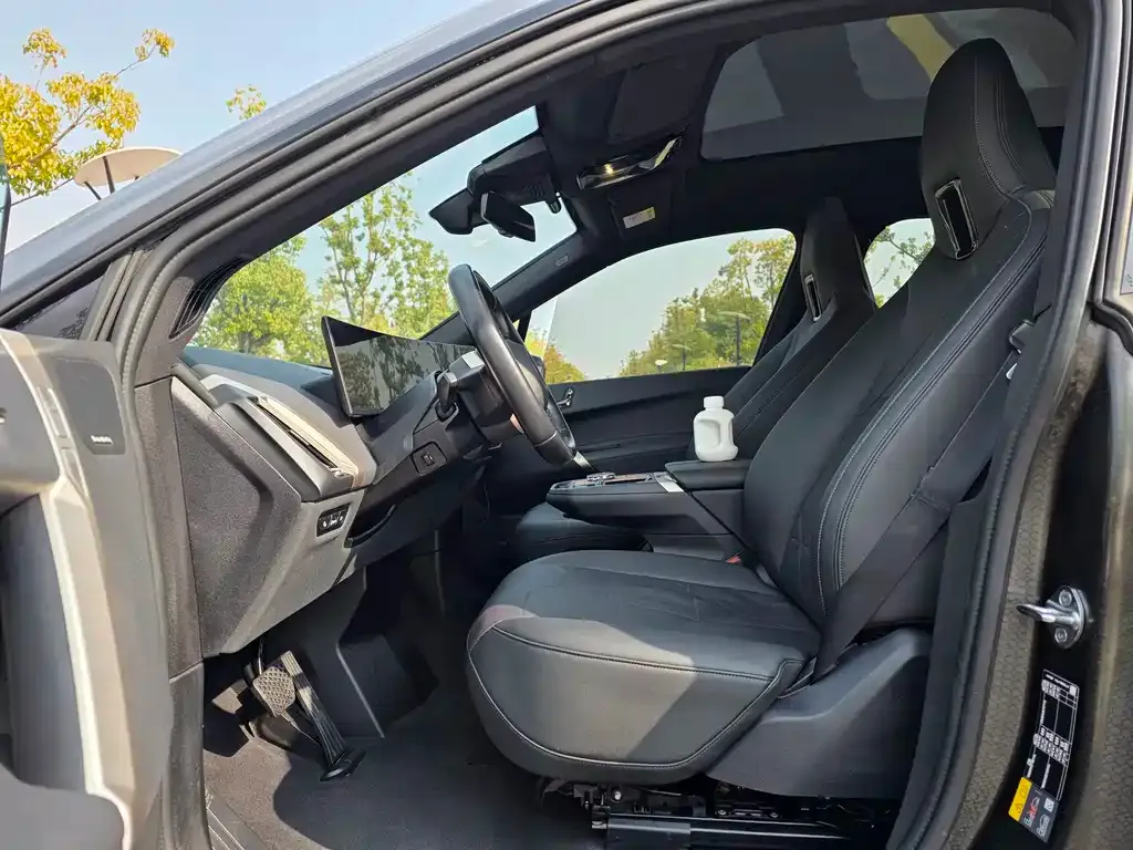 BMW iX 2022 из CN, фото 2