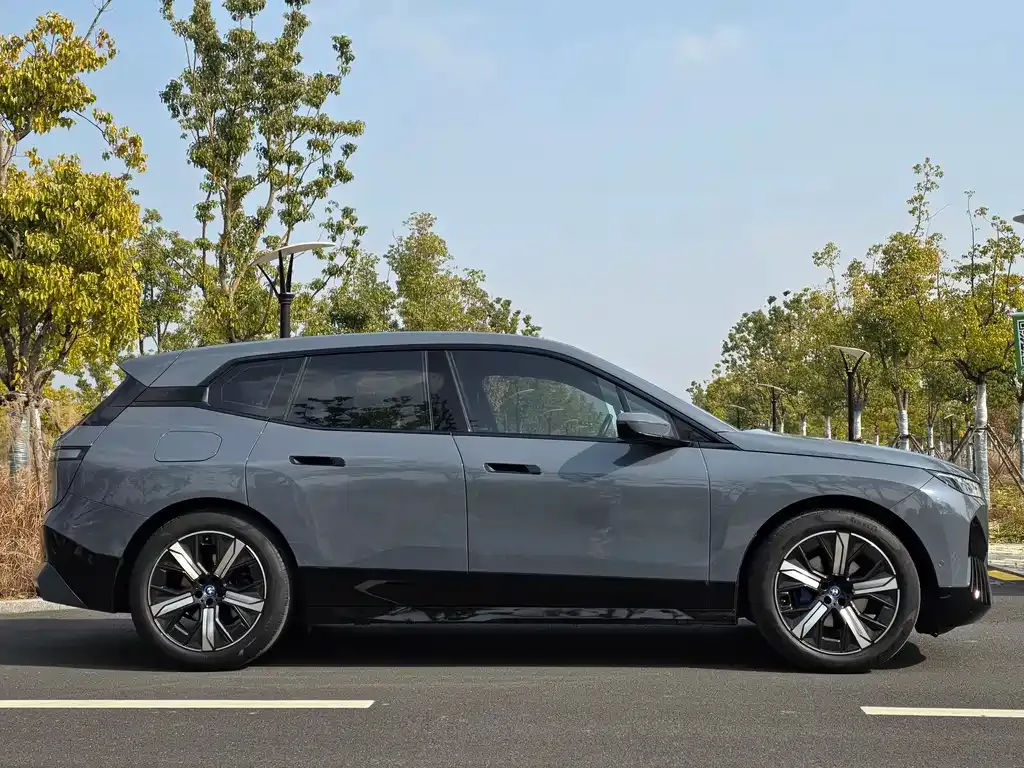BMW iX 2022 из CN, фото 8