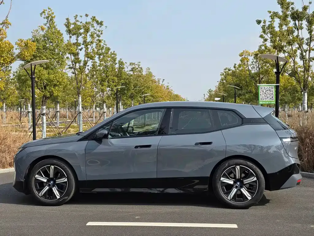 BMW iX 2022 из CN, фото 7