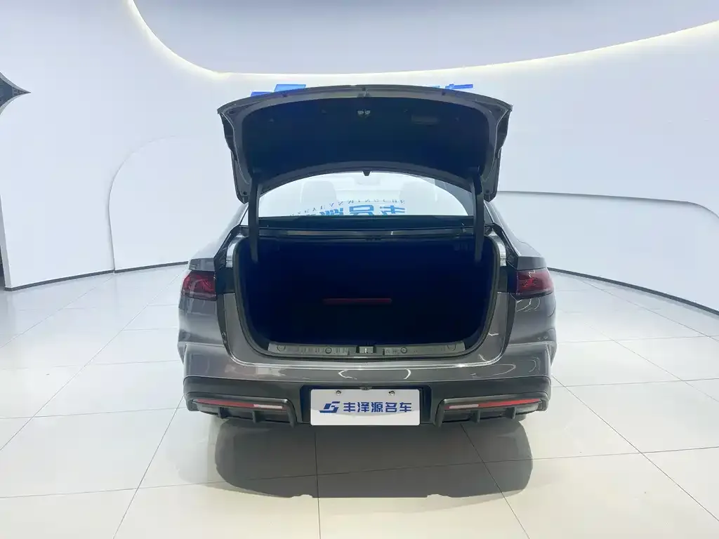 BYD Qin L — фото 2