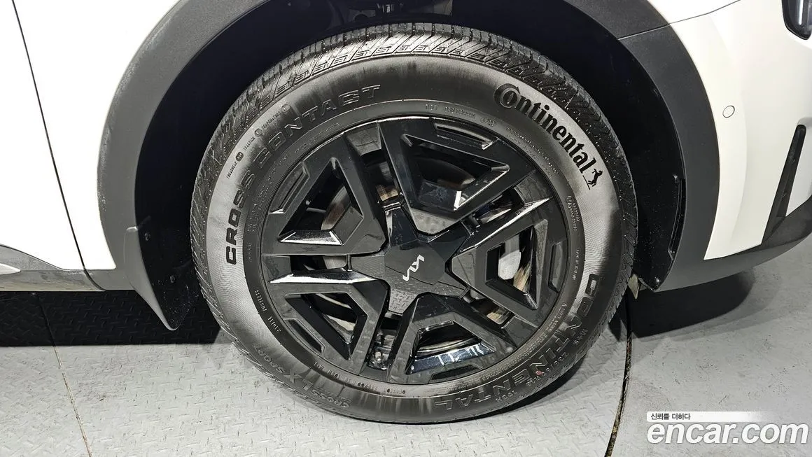 Kia Sorento — фото 6