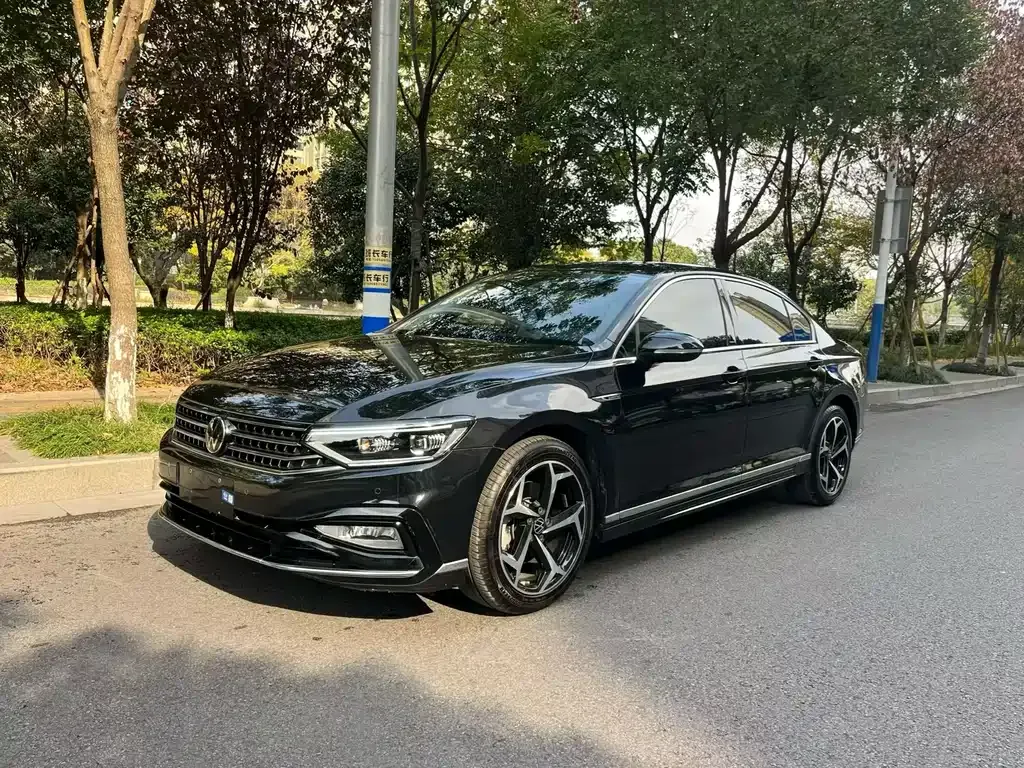 Volkswagen Magotan 2023 из CN, фото 1