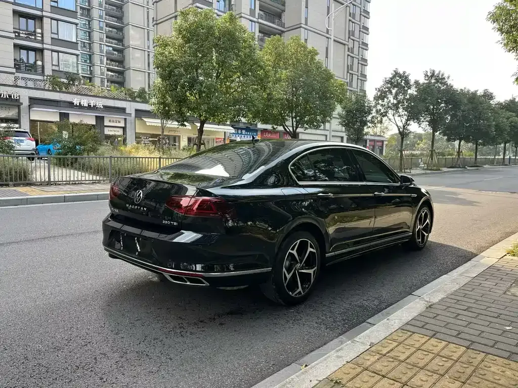 Volkswagen Magotan 2023 из CN, фото 9