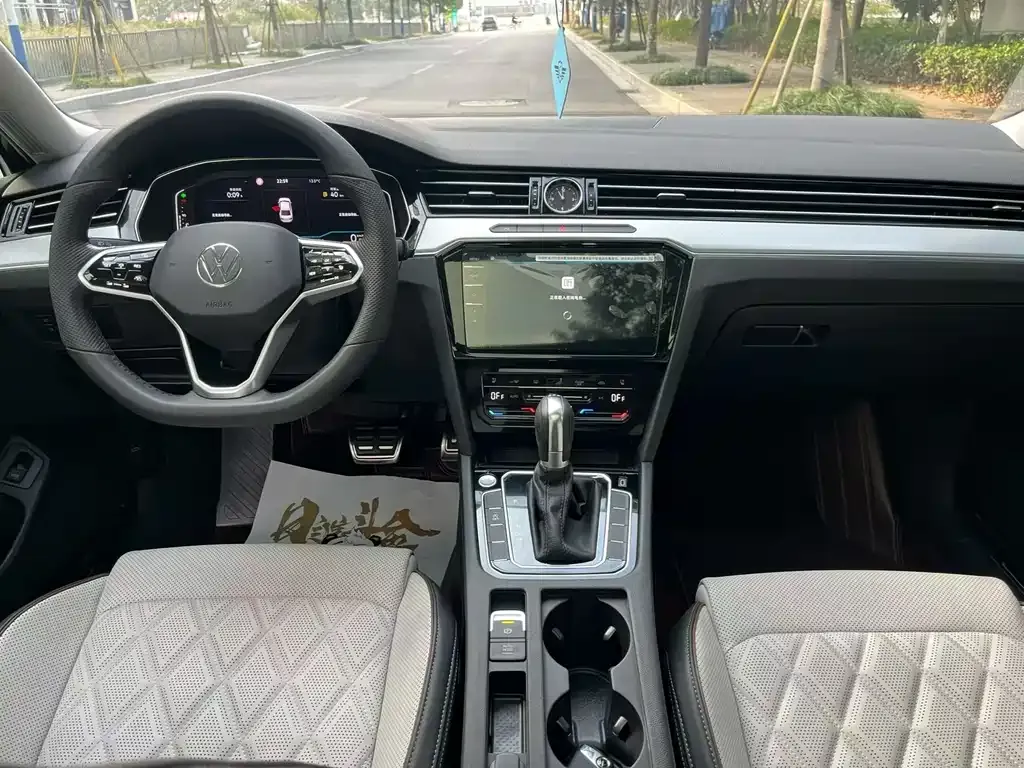 Volkswagen Magotan 2023 из CN, фото 3