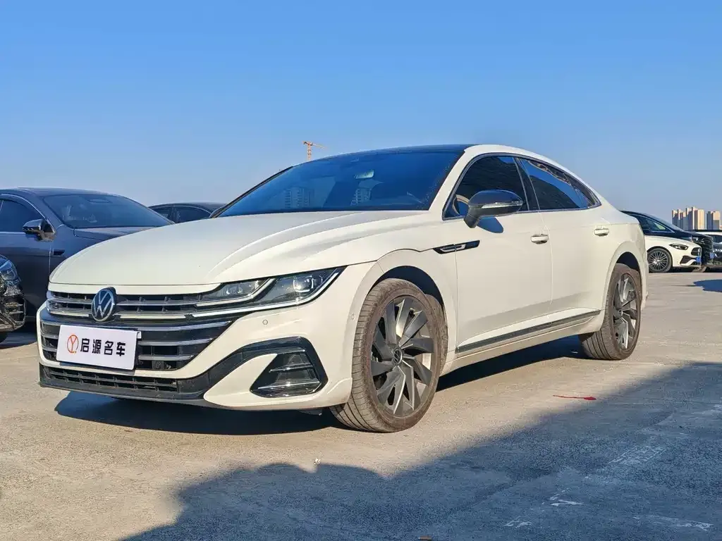 Volkswagen CC 2023 из CN, фото 1