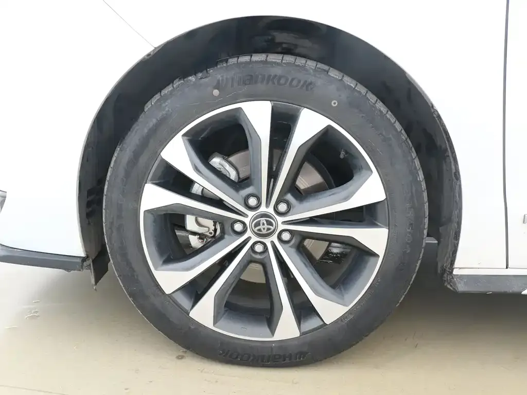 Toyota Granvia 2024 из CN, фото 2