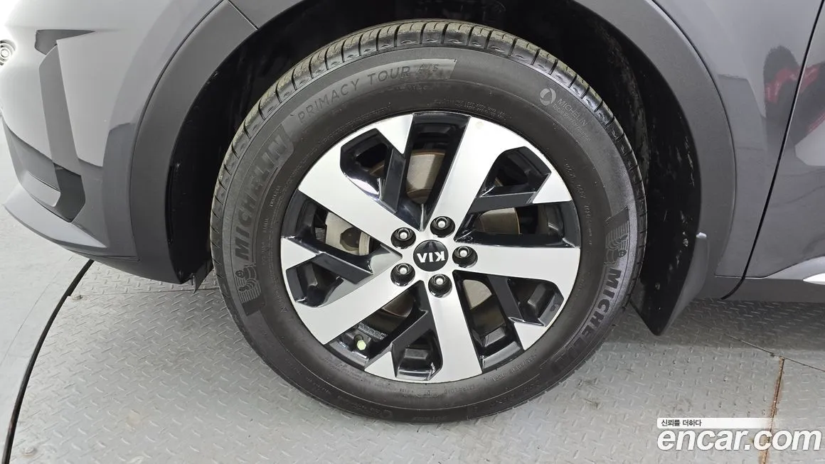 Kia Sorento — фото 9