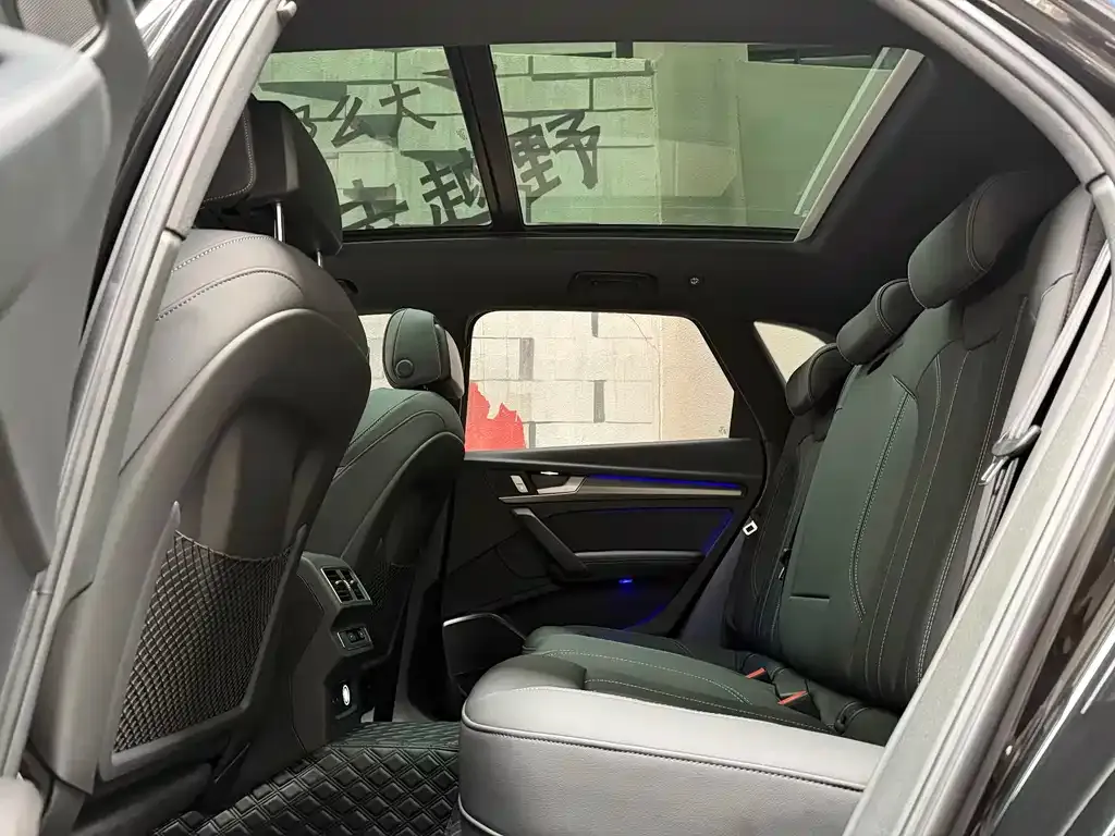 Audi Q5L 2023 из CN, фото 3