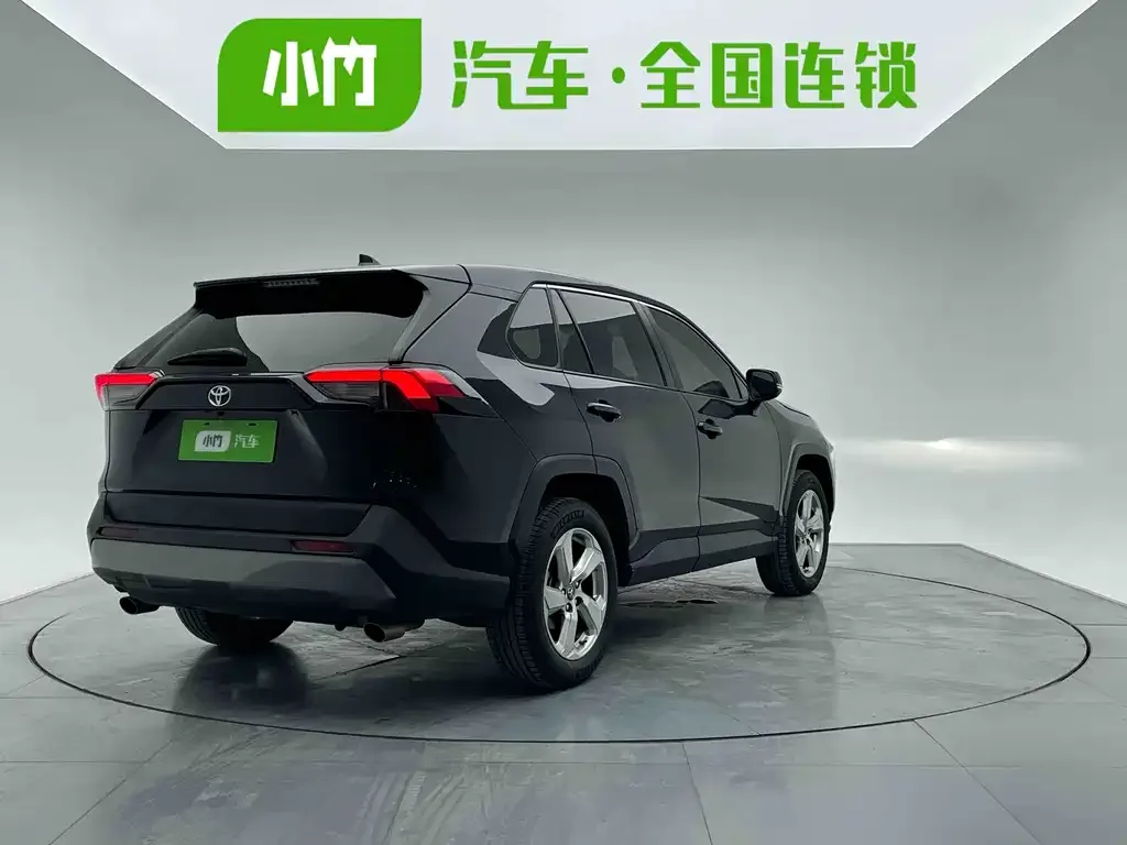 Toyota RAV4 2021 из CN, фото 2