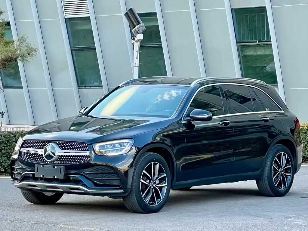 Mercedes-Benz GLC — фото 1