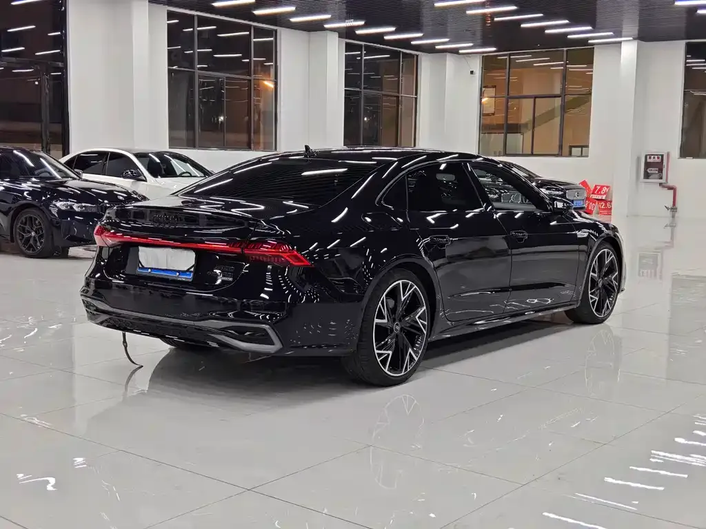 Audi A7L 2025 из CN, фото 7