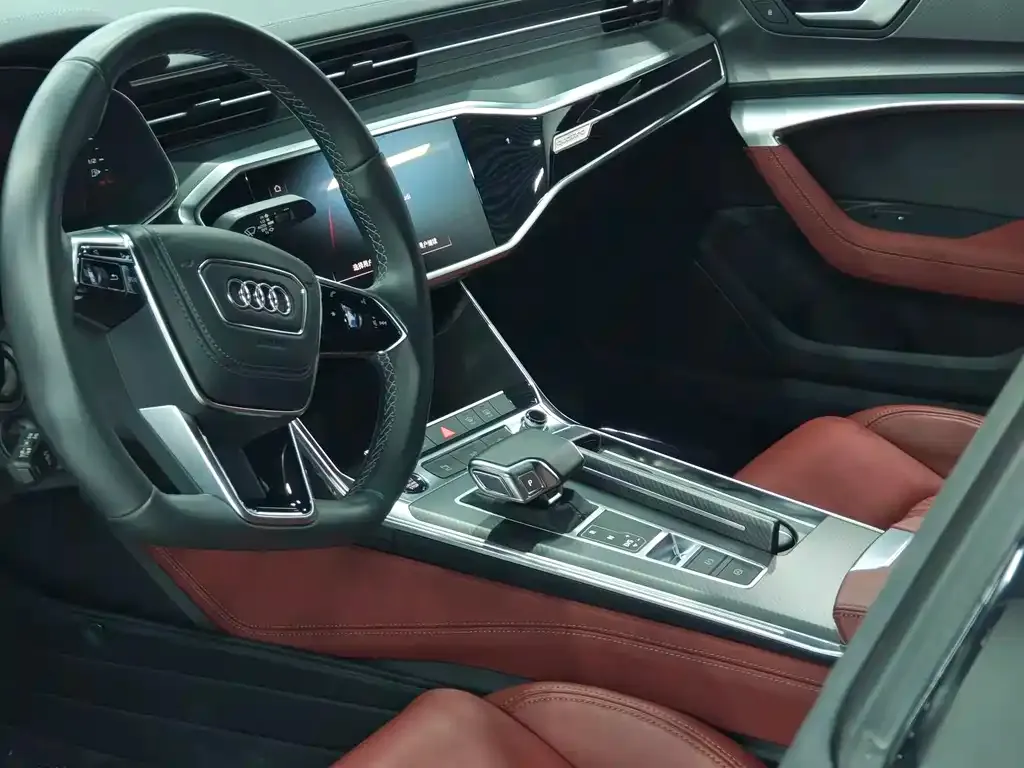 Audi A7L 2025 из CN, фото 2