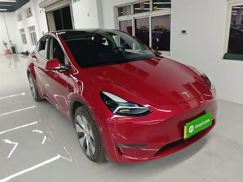 Tesla Model Y — фото 7