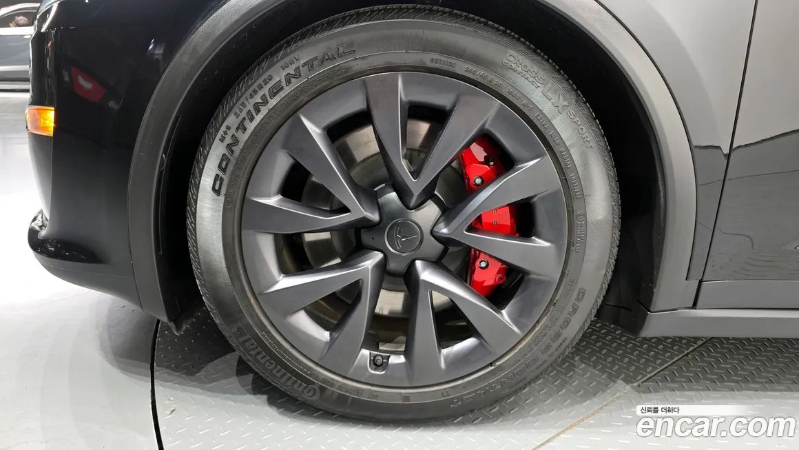 Tesla Model X 2023 из KR, фото 9