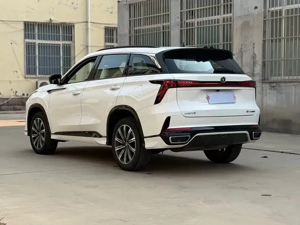 Changan CS75PLUS 2024 из CN, фото 4