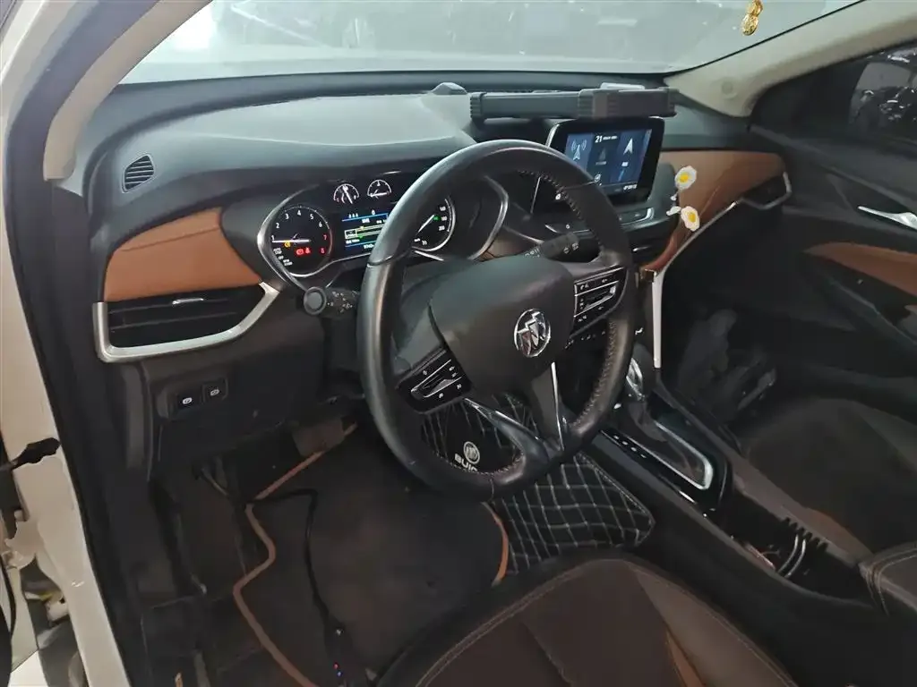 Buick Encore 2022 из CN, фото 2