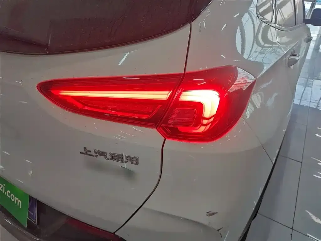 Buick Encore 2022 из CN, фото 5