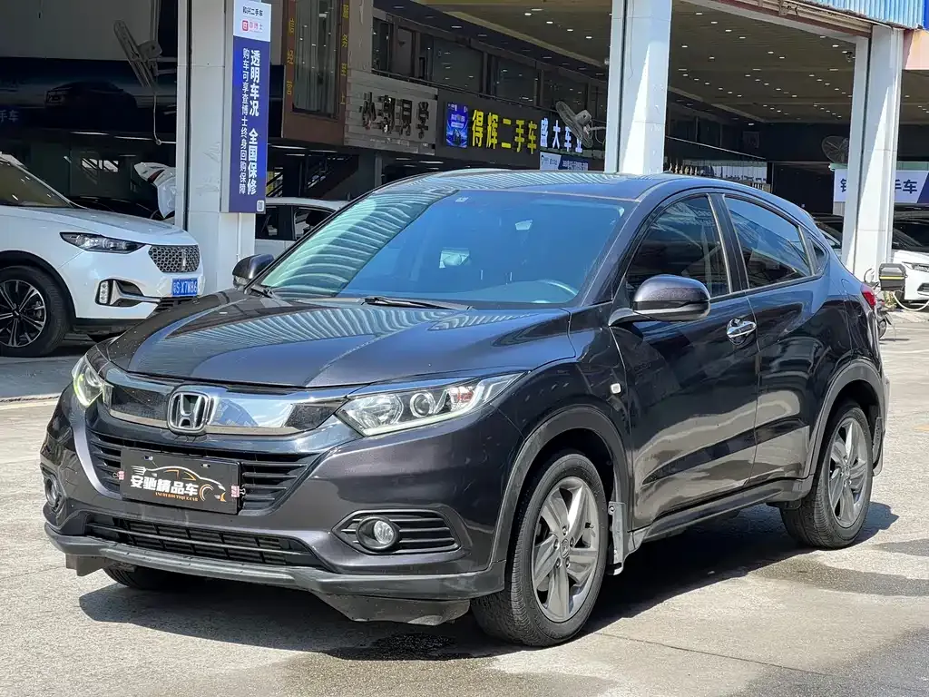 Honda Vezel — фото 1