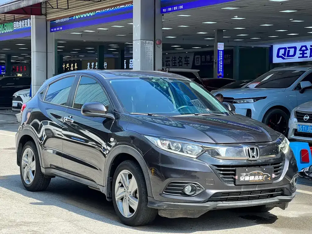 Honda Vezel — фото 8
