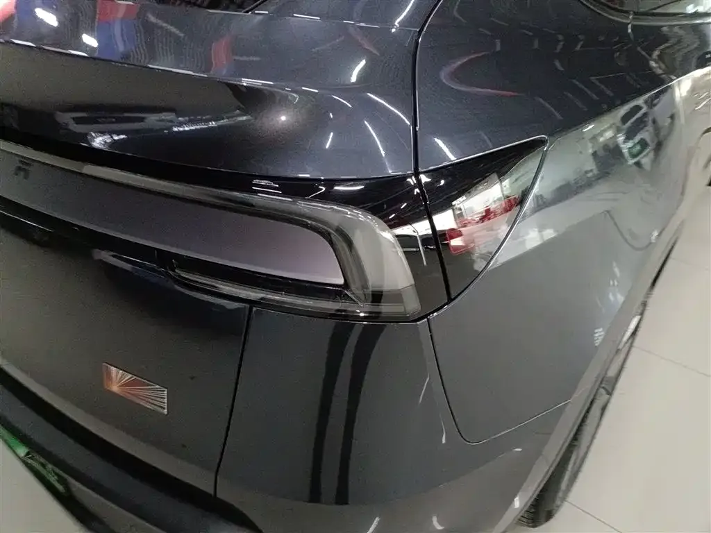 Tesla Model Y 2025 из CN, фото 8