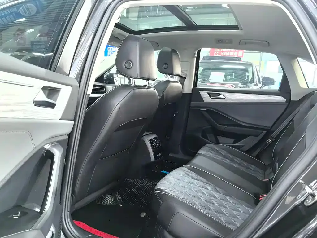Volkswagen Sagitar 2023 из CN, фото 4