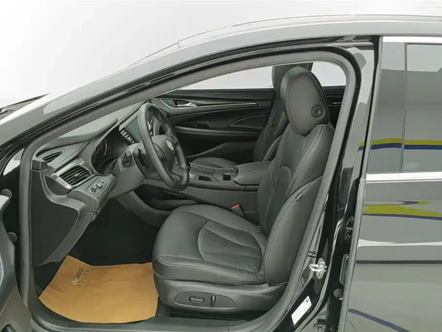 Buick LaCrosse 2023 из CN, фото 2
