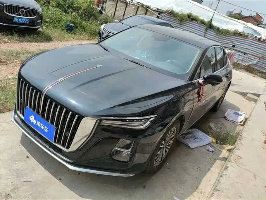 Hongqi H5 — фото 1