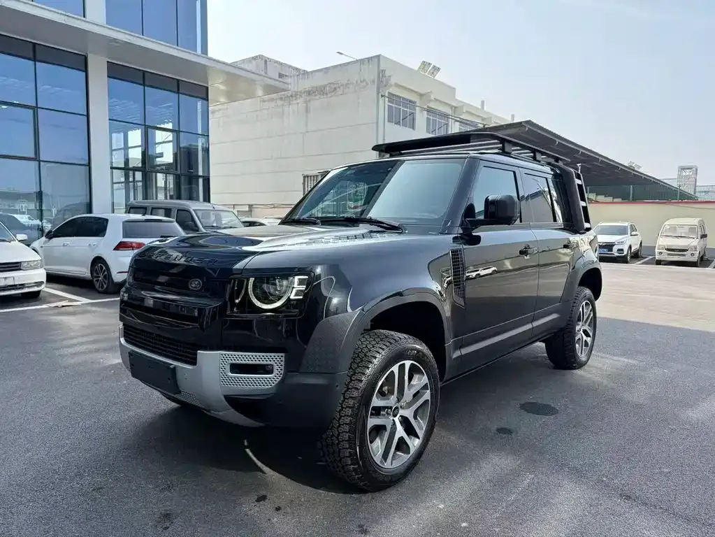 Land Rover Defender — фото 1
