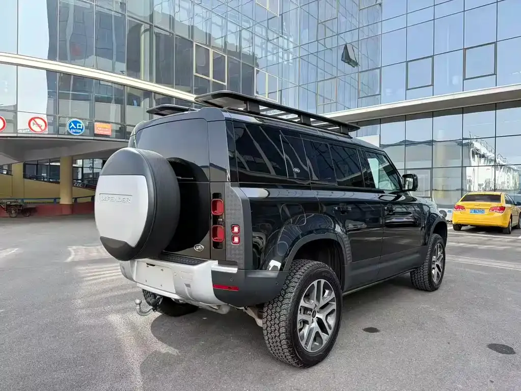 Land Rover Defender — фото 5
