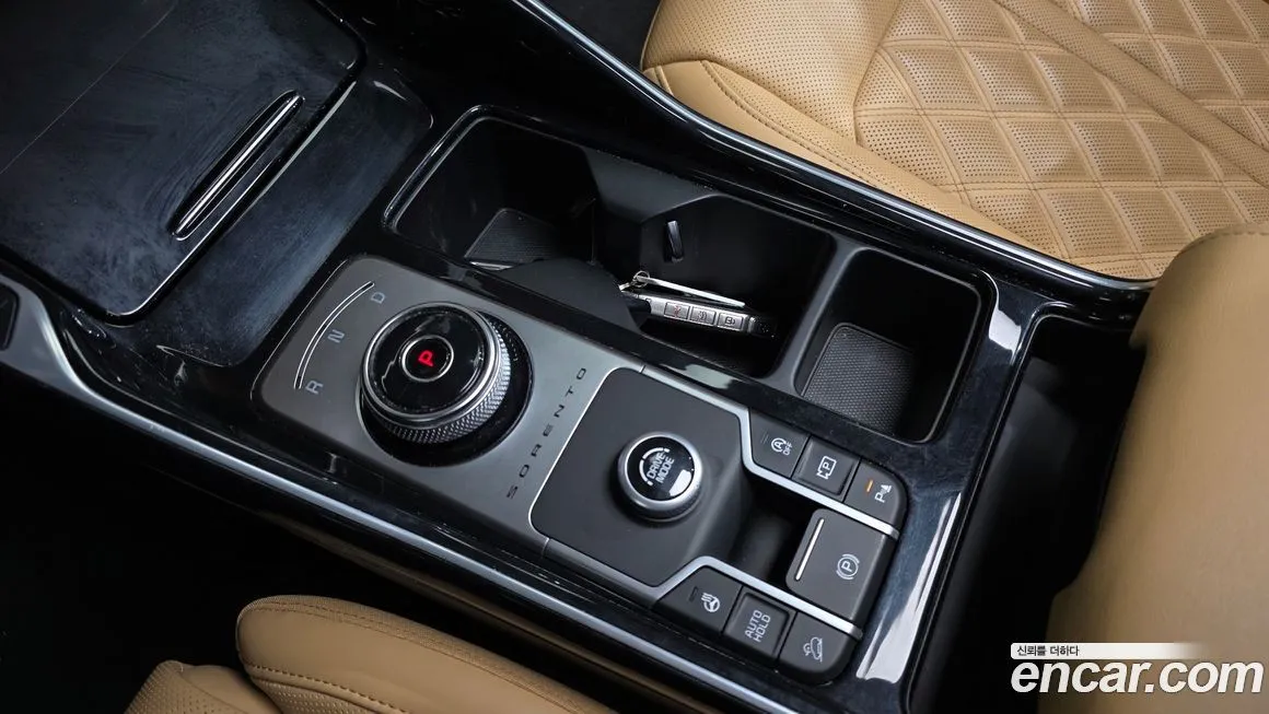 Kia Sorento — фото 9