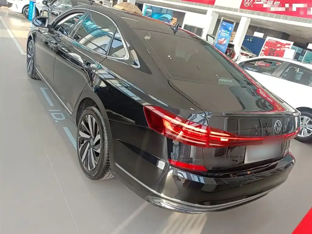Volkswagen Passat 2025 из CN, фото 5