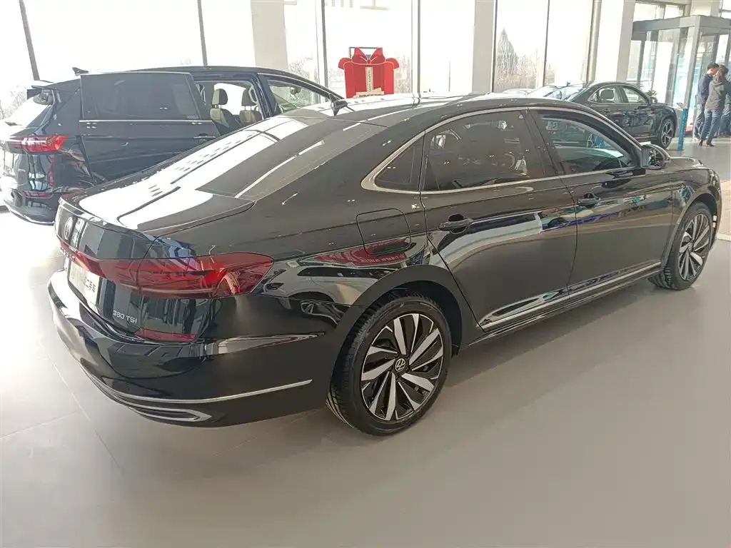Volkswagen Passat 2025 из CN, фото 3