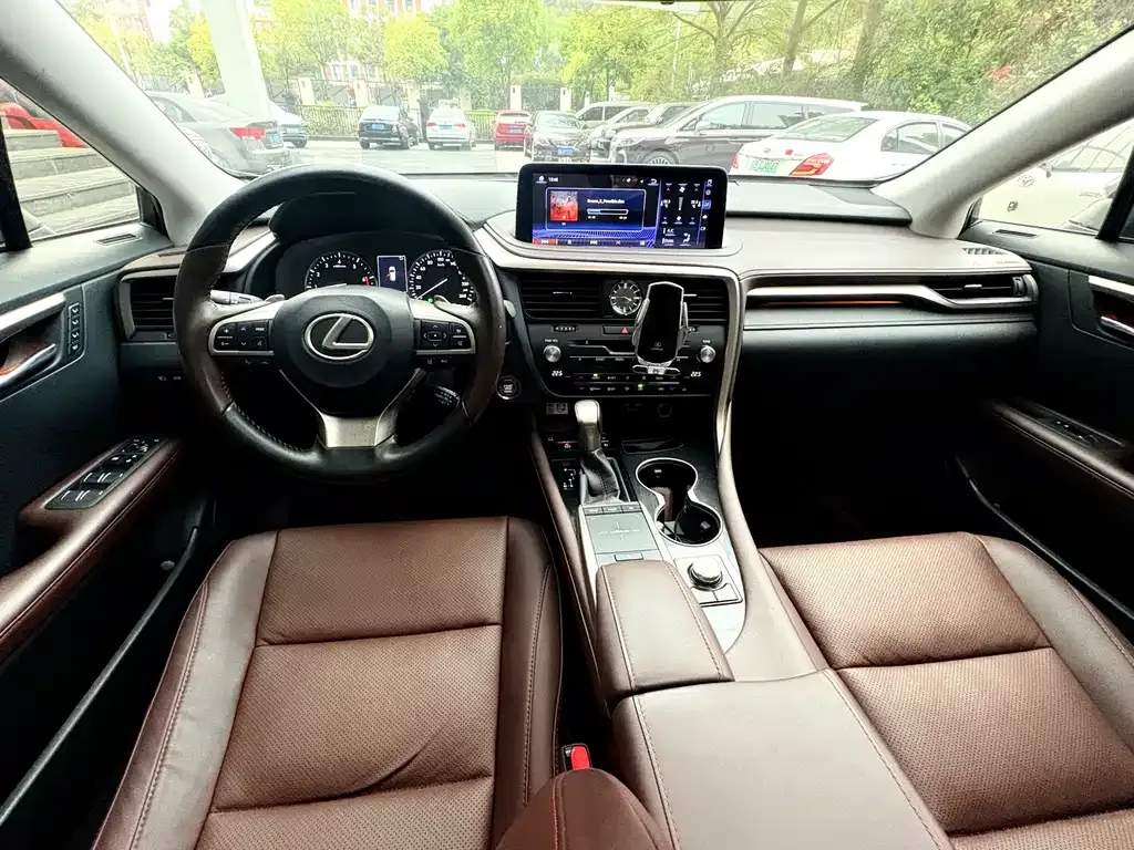 Lexus RX — фото 9
