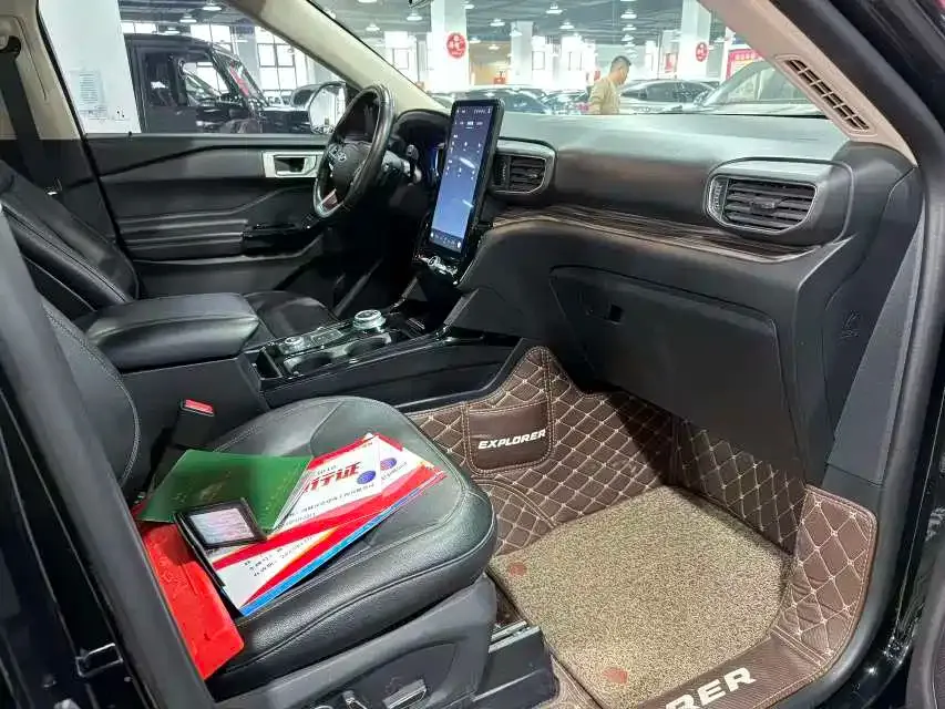 Ford Explorer 2021 из CN, фото 5