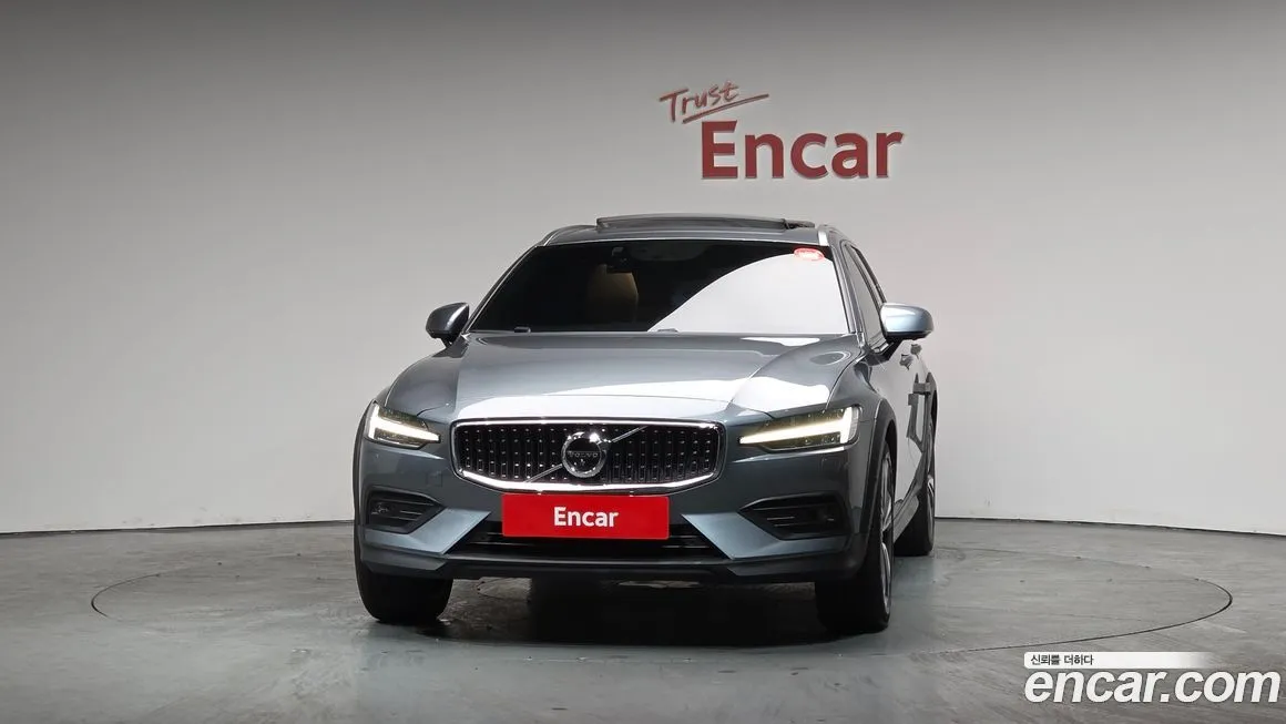 Volvo V60 2021 из KR, фото 9