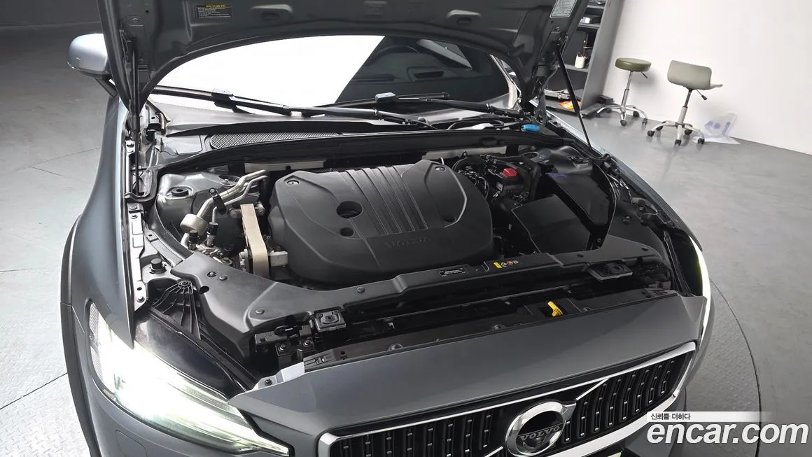 Volvo V60 2021 из KR, фото 6