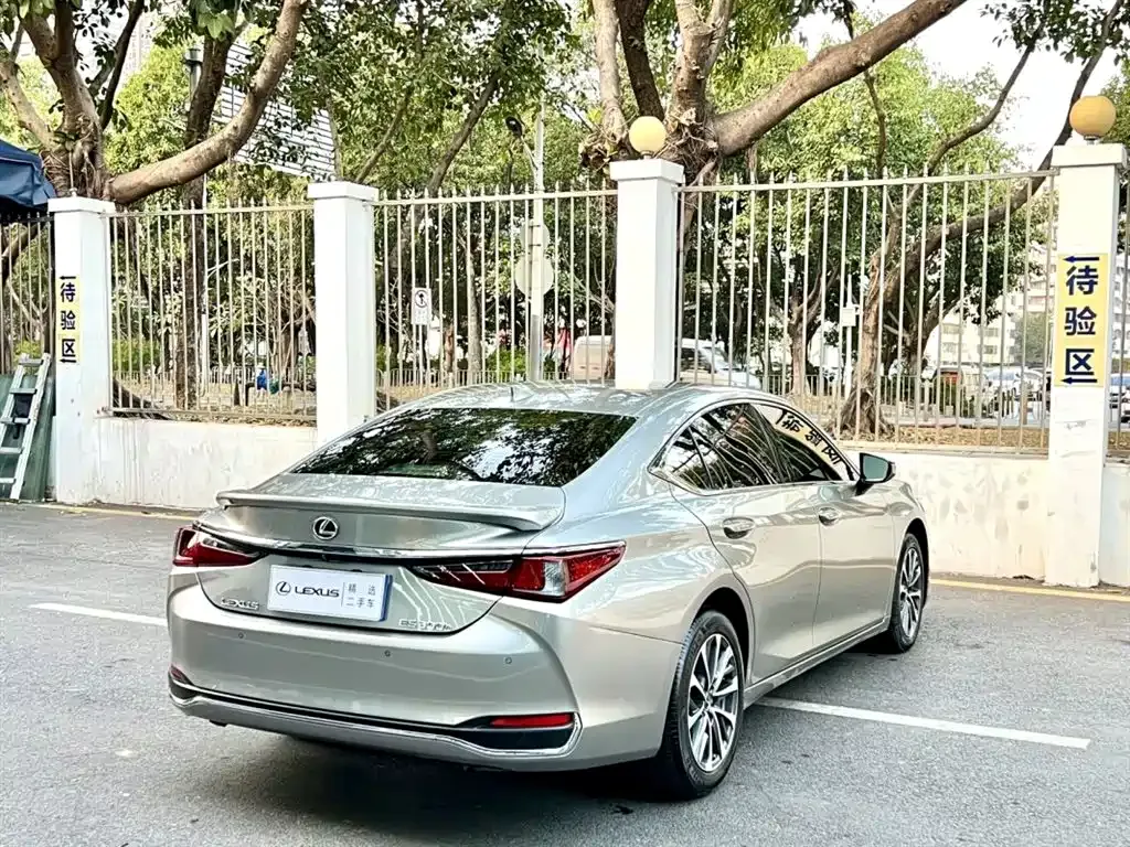 Lexus ES 2024 из CN, фото 8