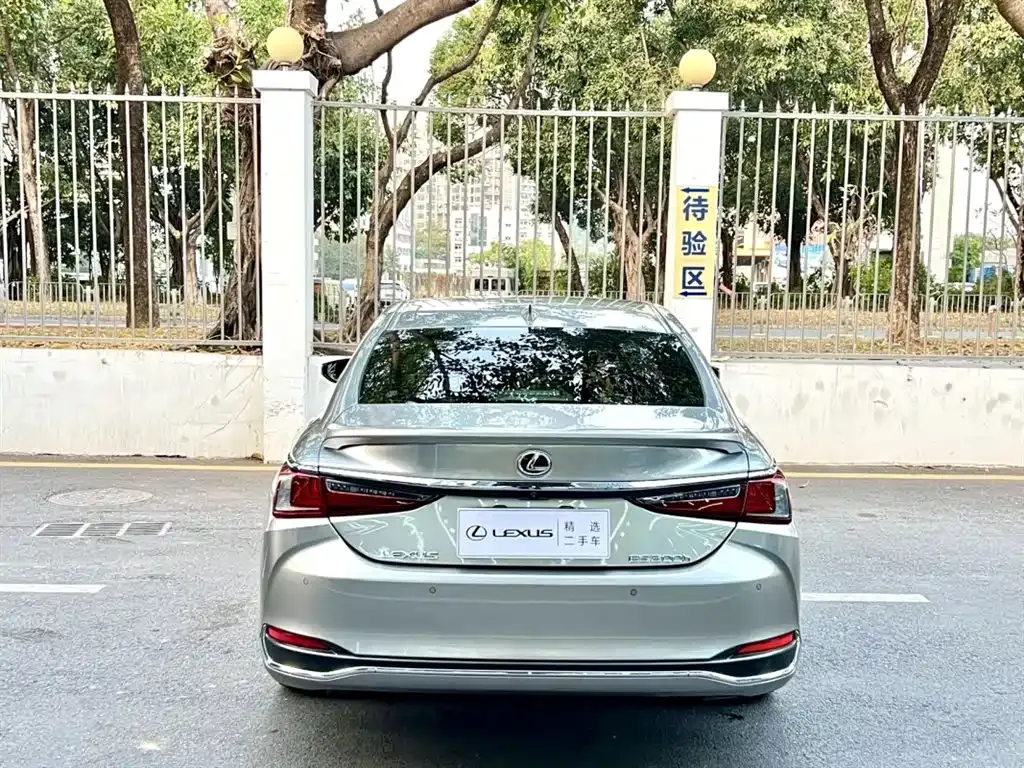 Lexus ES 2024 из CN, фото 10