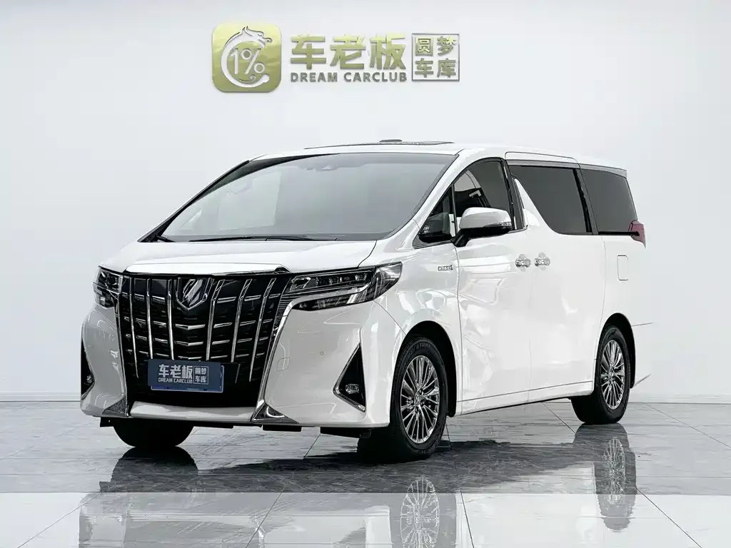 Toyota Alphard — фото 1