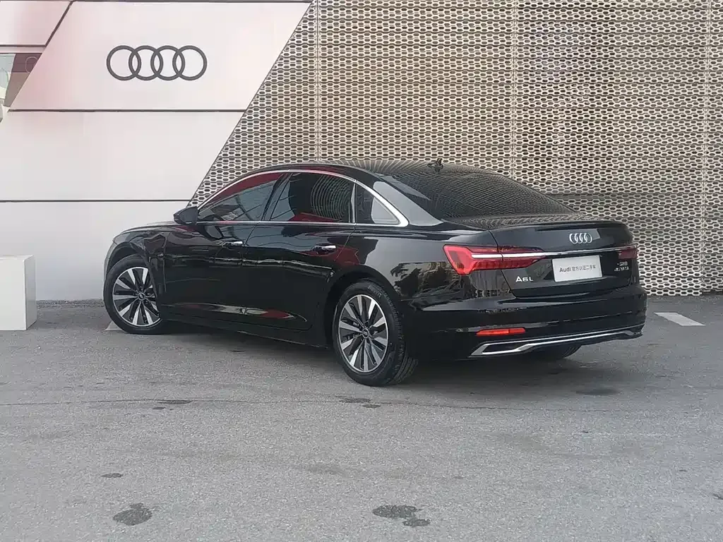 Audi A6L 2024 из CN, фото 10