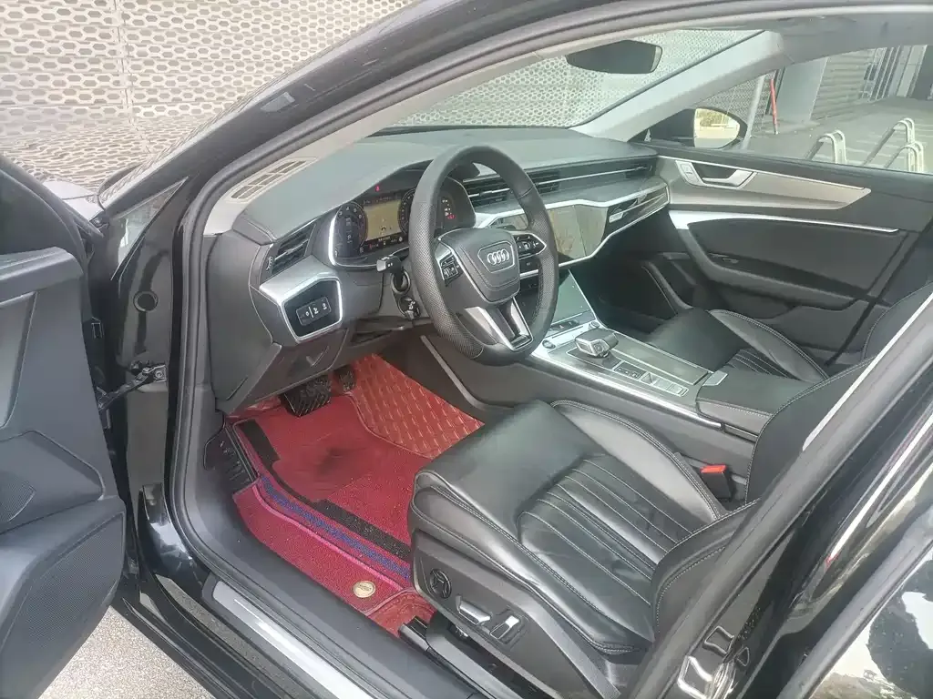 Audi A6L 2024 из CN, фото 4