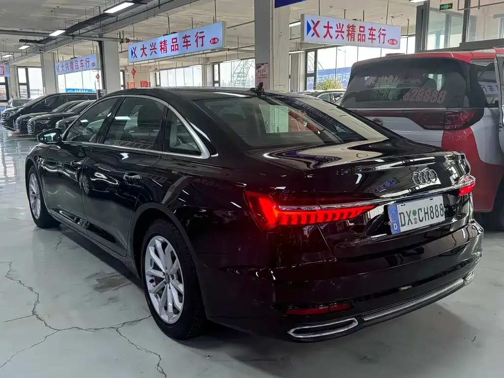 Audi A6L 2021 из CN, фото 6