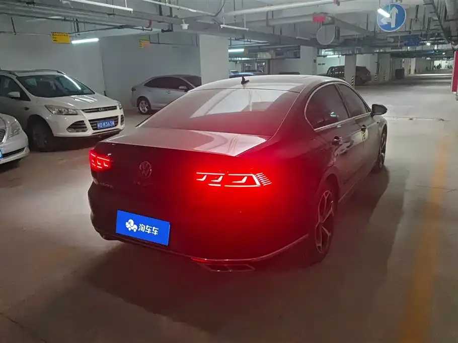 Volkswagen Magotan 2023 из CN, фото 7