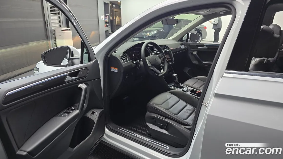 Volkswagen Tiguan 2022 из KR, фото 8