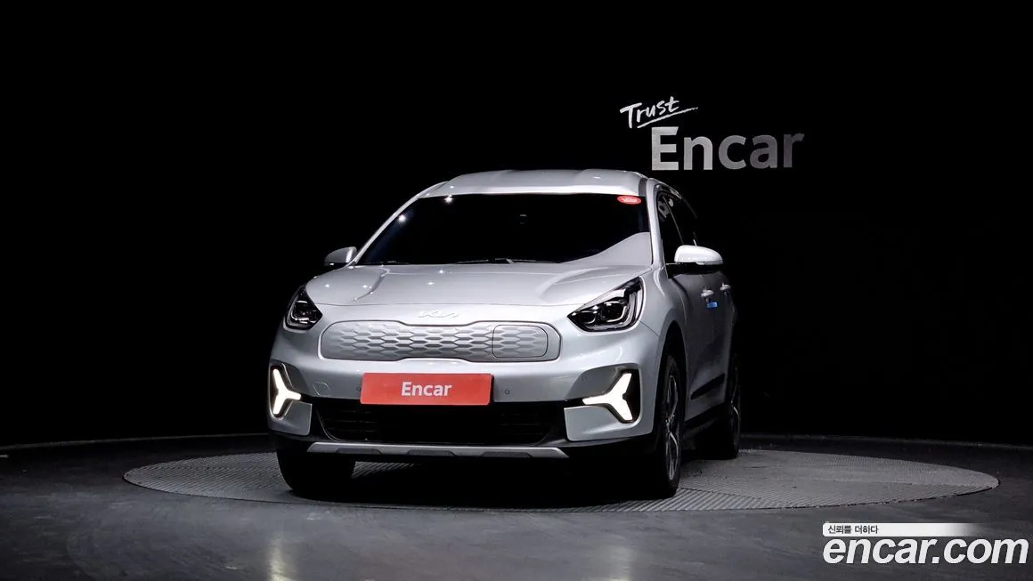 Kia Niro — фото 10