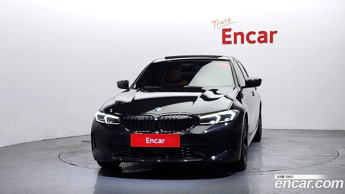BMW 3-Series 2023 из KR, фото 2