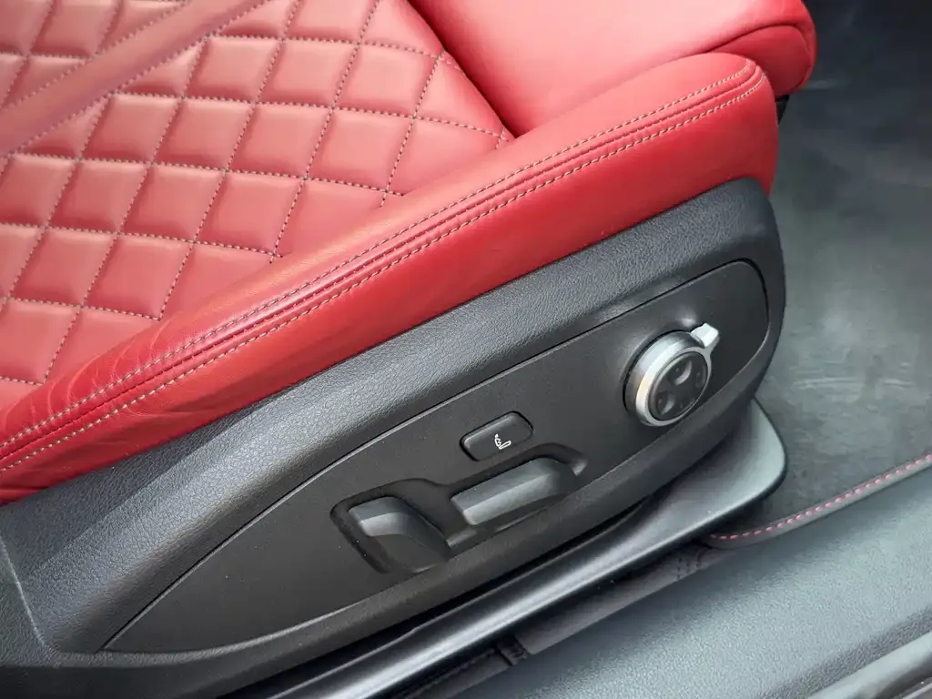 Audi S4 2024 из CN, фото 3