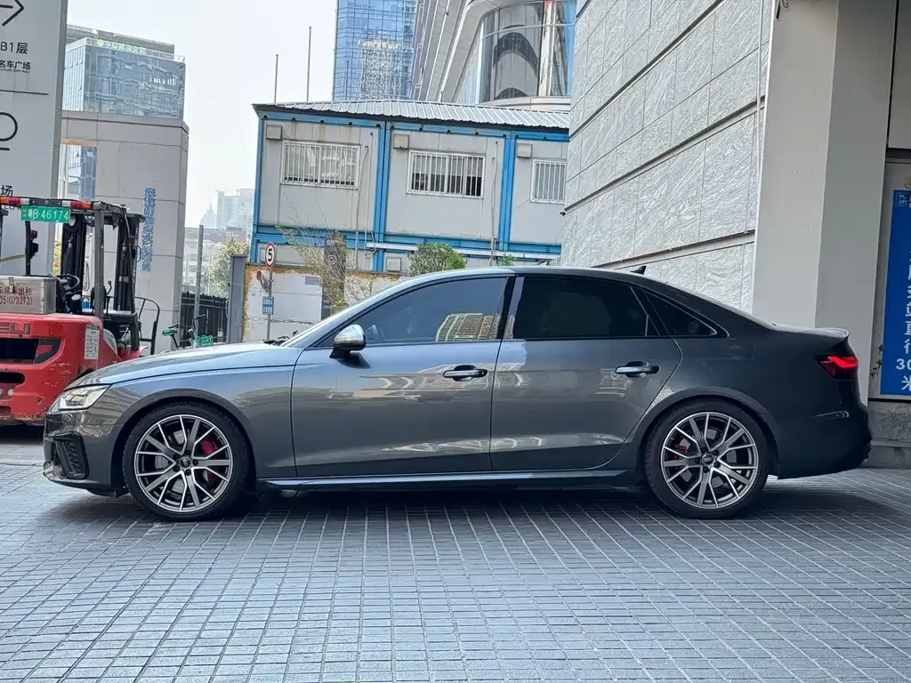Audi S4 2024 из CN, фото 10