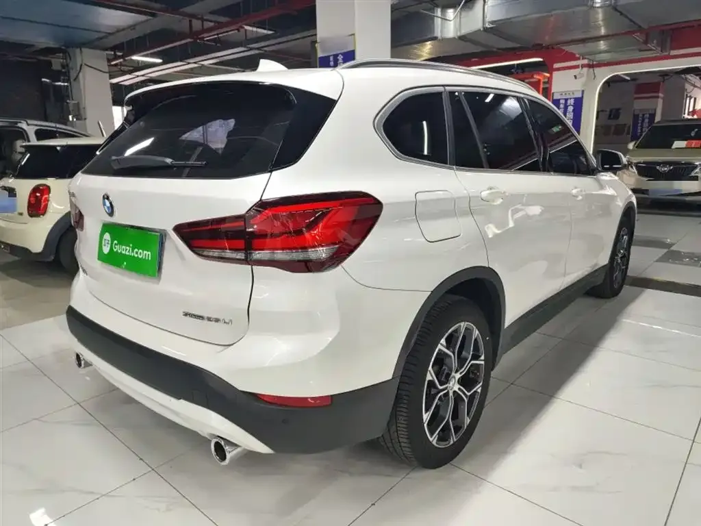 BMW X1 — фото 5