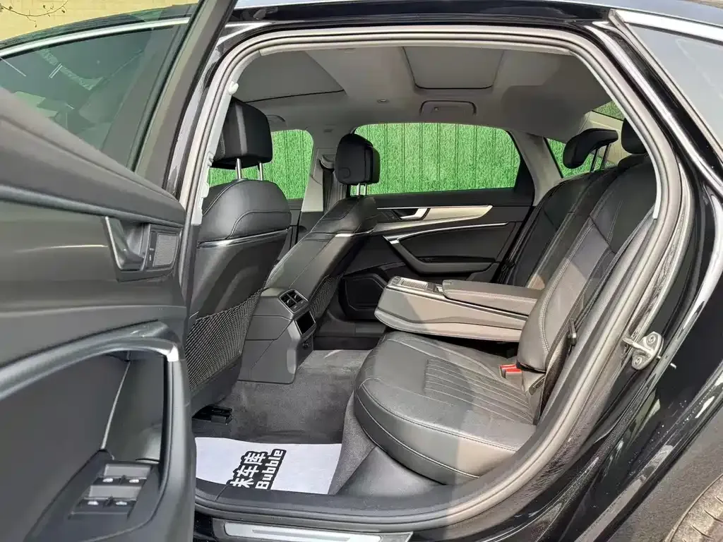 Audi A6L 2022 из CN, фото 7